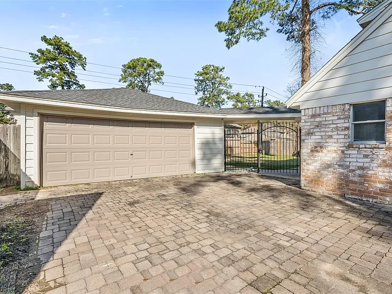 4106 Cypress Hill Dr — Photo 47