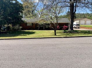 924 Pinecliff Dr, Oxford, AL 36203