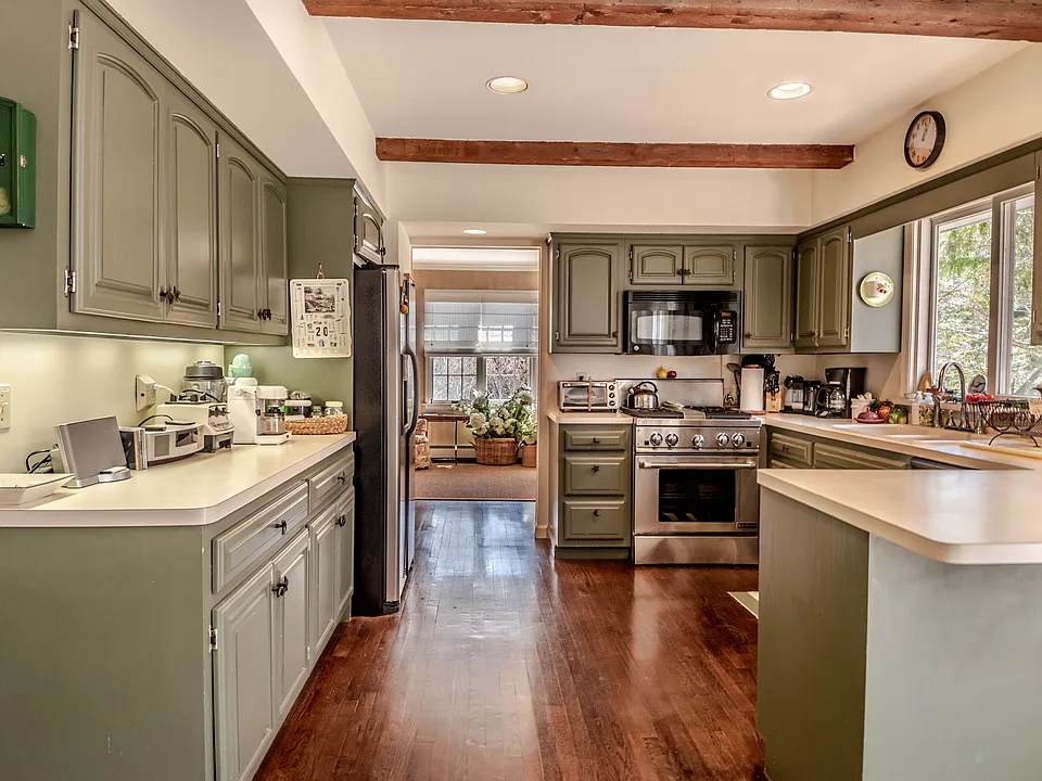 789 Accabonac Rd