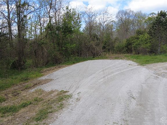 2nd image of 10 Wilma Ln