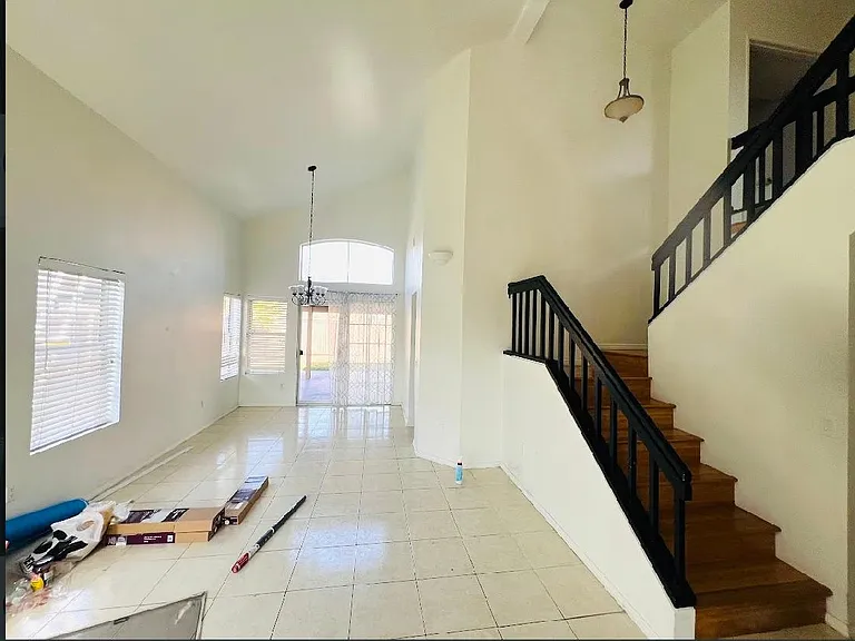 12950 Pan Am Blvd — Photo 3
