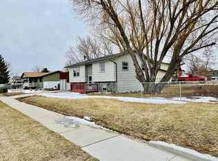 517 Lion Dr, Rapid City, SD 57701