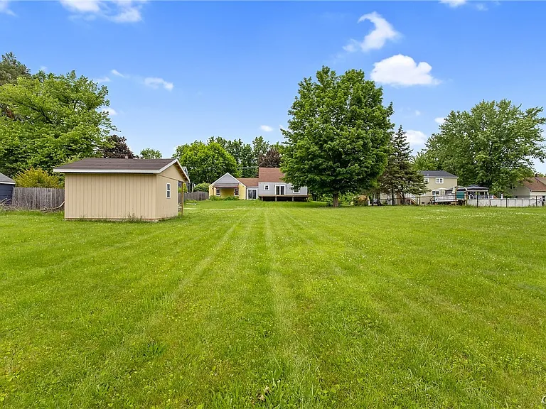 116 E Richmond Rd — Photo 28