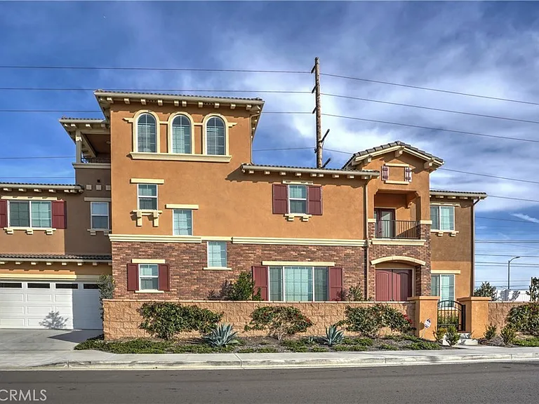 22117 Normandie Ave — Photo 1
