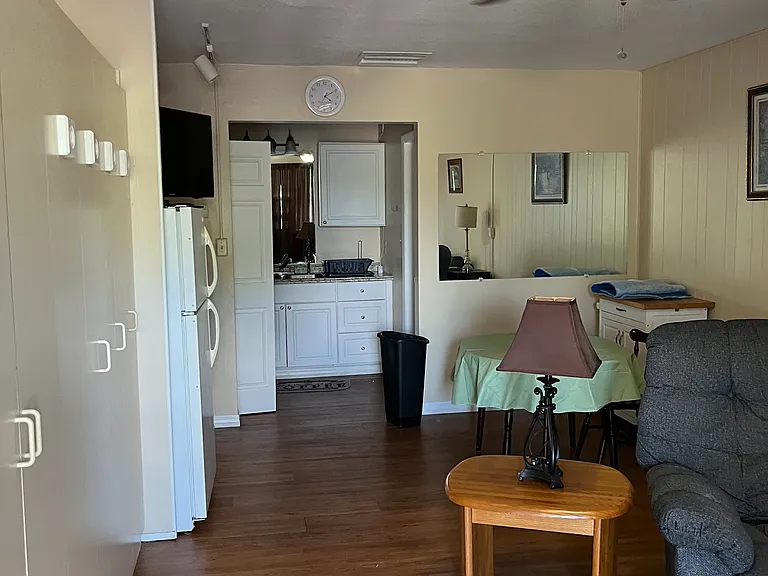 105 Grissom Rd NW — Photo 2