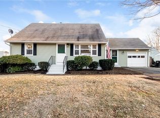 260 Meadowside Rd, Milford, CT 06460