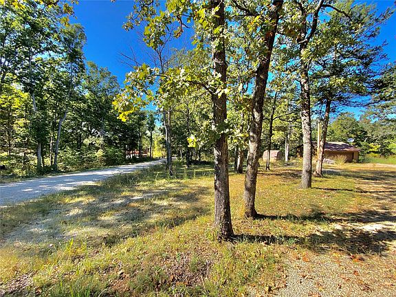 3rd image of 1216 Estates Ln