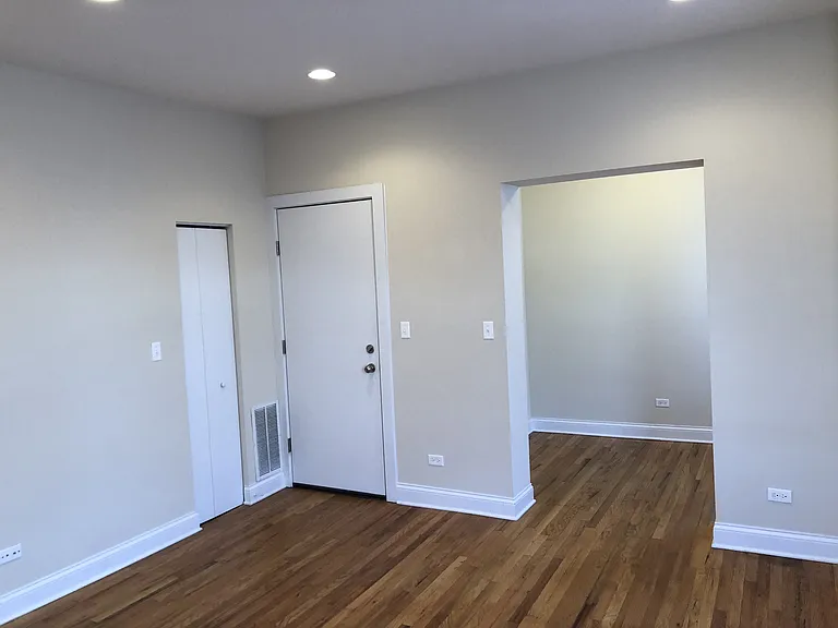 5407 N Ravenswood Ave #2 — Photo 10