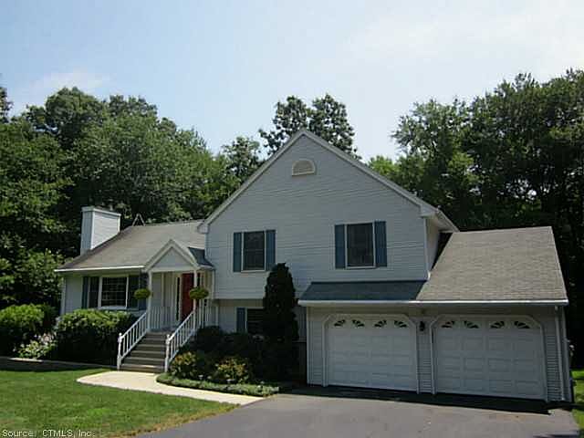1st image of 32 Autumn Dr