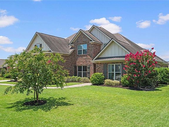 2nd image of 409 Fortune Dr