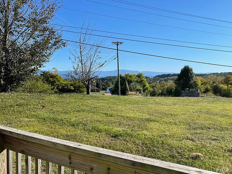 803 Quiet Oaks Way — Photo 17