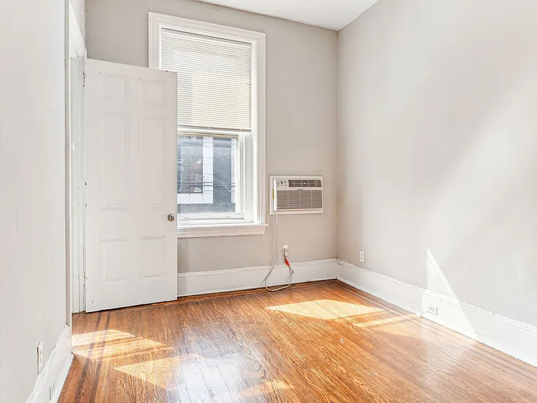 3431 Spring Garden St #F — Photo 2