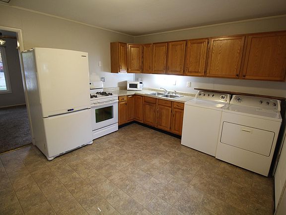 3rd image of 3625 Redondo Dr