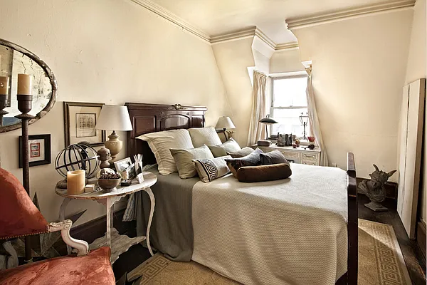 Sold by Stribling | media 1