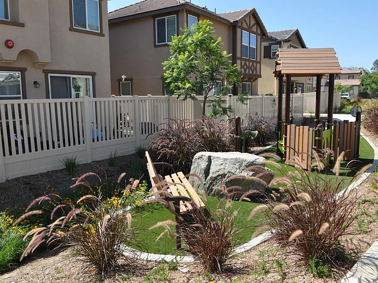 460 Prosperity Dr — Photo 24