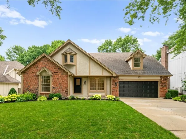 9200 W 113th St, Overland Park, KS 66210