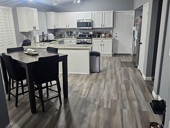 4th image of 5673 Crowbush Cove Pl