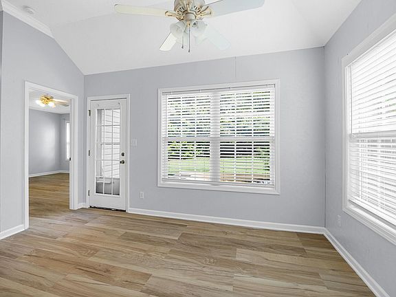 4th image of 68 Arbours West Ln