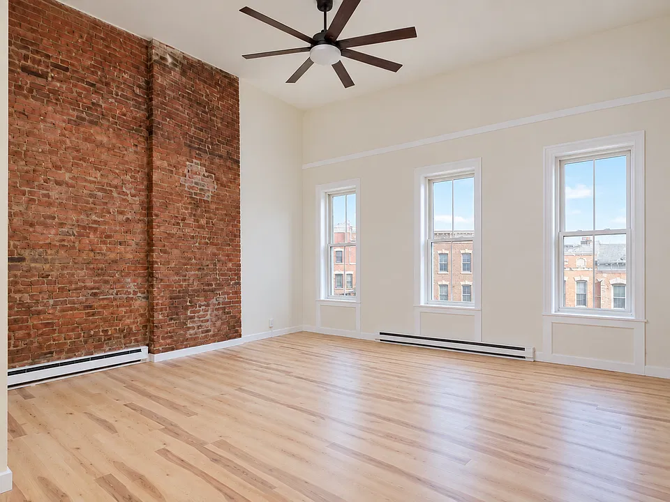 5 Myrtle Ave #3