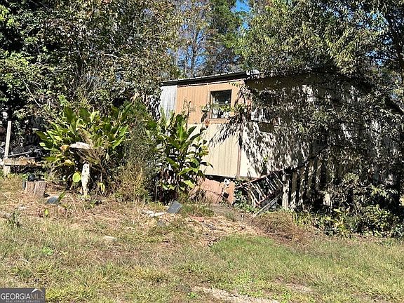 2nd image of 676 B Bailey Rd