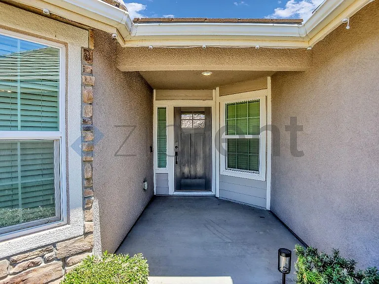 433 S Crescent Ln — Photo 4