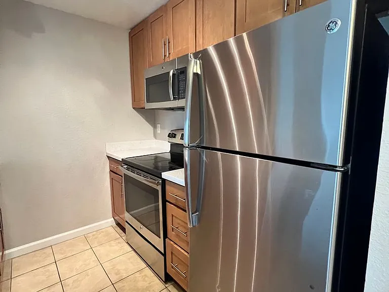 12527 Roosevelt Way NE — Photo 20