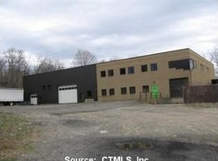 32 Old Amity Rd, Bethany, CT 06524