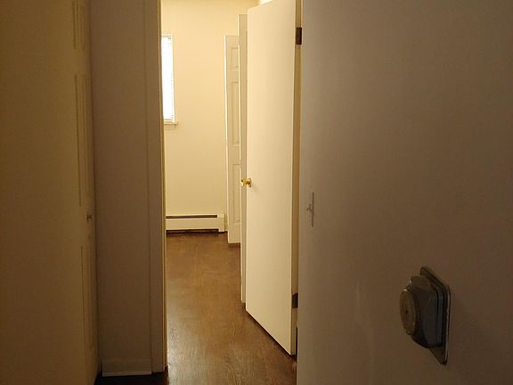4th image of 7438 Franklin St #5