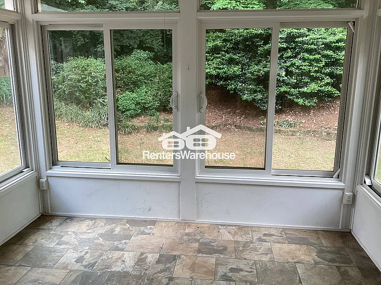 2983 Rosebrook Dr — Photo 11