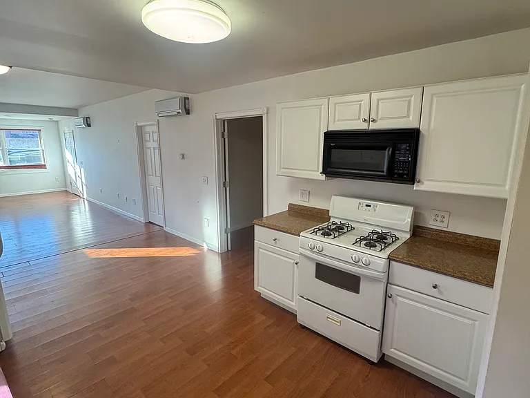 210 Cavitt Ave #1 — Photo 6