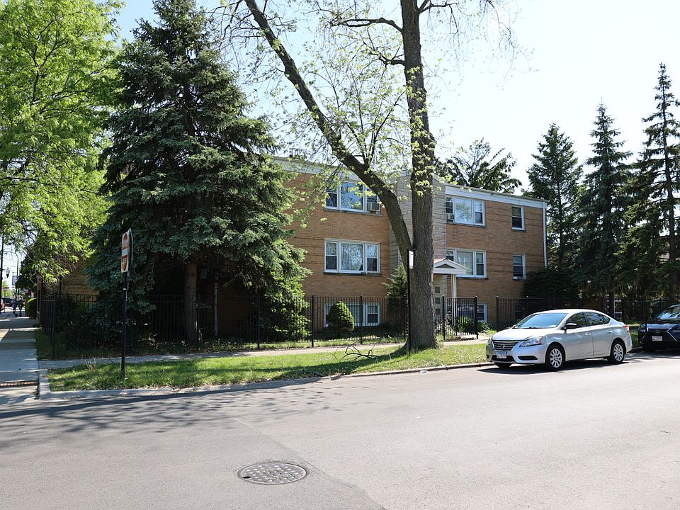 5201 W. Barry Ave front entrance (Typically street parking available)