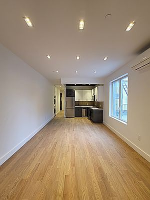 1st image of 90 Moore St #1L
