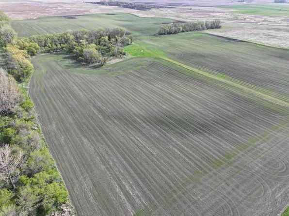 1st St SE, Cooperstown, ND 58425
