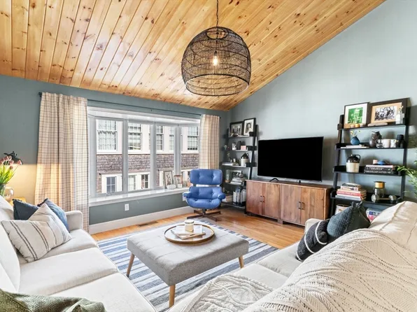 124 Front St APT 5, Scituate, MA 02066