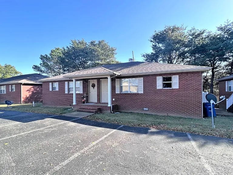579 Baker Rd — Photo 10