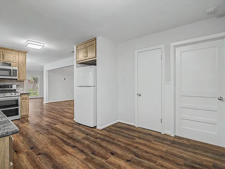 2123 Ridgecrest Dr — Photo 22