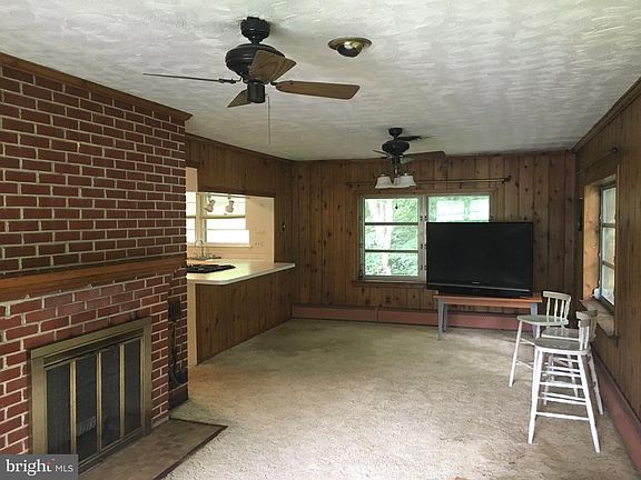 5th image of 8704 Duvall St