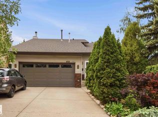 1832 104a St NW, Edmonton, AB T6J5A4
