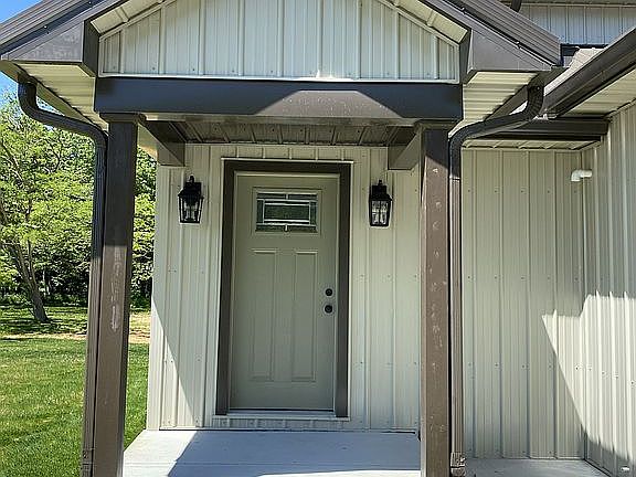 5th image of 100 Fuquay Rd