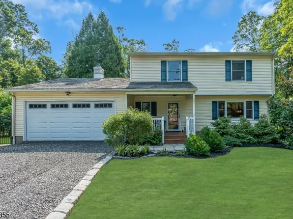 14 Campbell Ct, Bridgewater Twp., NJ 08807
