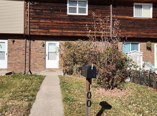 100 Clover Ct, Cheyenne, WY 82009
