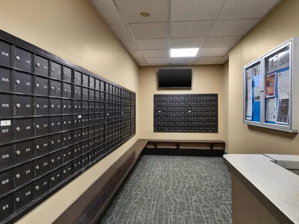 401 Harmon Cove Tower image 4 of 47