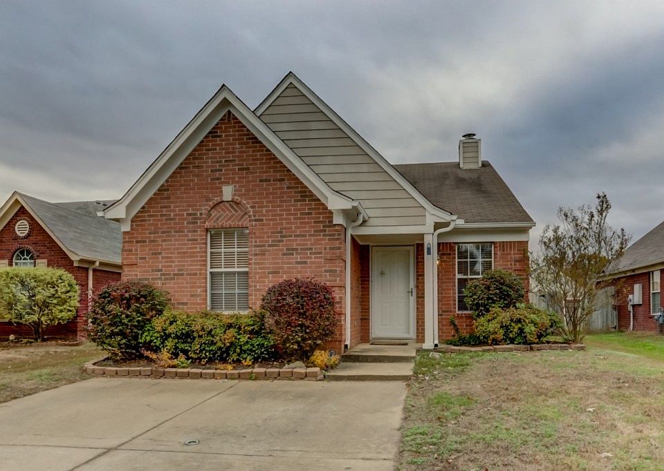 1st image of 5593 Steffani Dr
