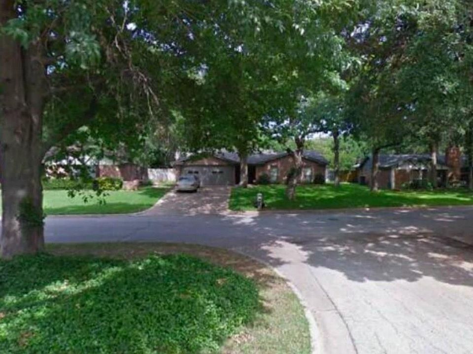 1st image of 3412 Leighton Dr