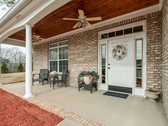 5th image of 164 Clark Cir