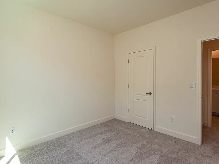 1260 Grey Owl Dr — Photo 17