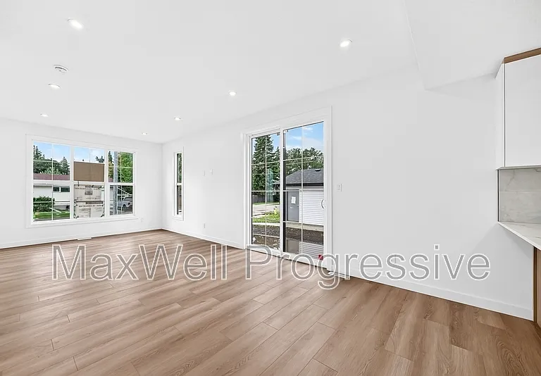 14510 95th Ave NW #MAIN FLOOR — Photo 15