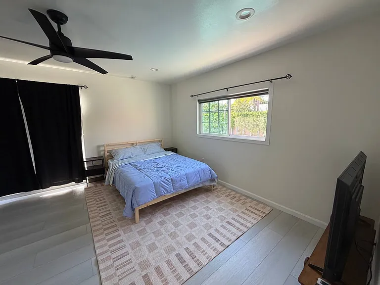 6302 Cleon Ave — Photo 5