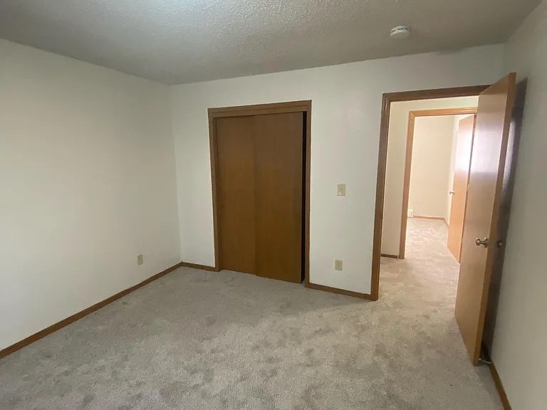 441 Lindale Dr #4 — Photo 9