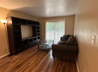 1035 SW 9th St #2, Gainesville, FL 32601